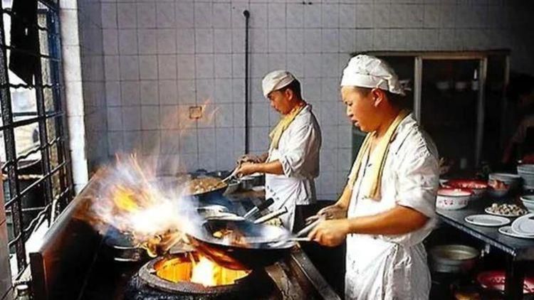 三津谷兰